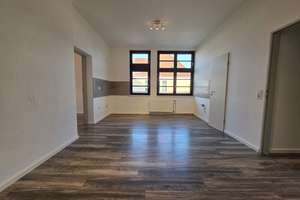 Krefeld, zentral gelegen: Altbauwohnung mit großer Wohnküche als Mittelpunkt,  3 Zimmer, im 2. OG ! – Die vollständige Adresse der Immobilie erhältst du vom Anbieter., 47805 Dießem/Lehmheide, Krefeld – Vorschaubild 4
