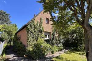 freist. Einfamilienhaus mit Erweiterungsmöglichkeit, großes Grundstück in Ruhiglage von Augustin-Ort – Rhein-Sieg-Kreis – Vorschaubild 1