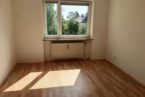 Helle 3-Zimmer-Wohnung mit 2 Balkone in München-Moosach – Abbachstraße 28, 80992 Alt-Moosach, München – Vorschaubild 7