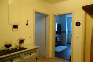 Top 1-2 Familienhaus A+ mit hochwertiger Außenanlage und großen Carport – Die vollständige Adresse der Immobilie erhältst du vom Anbieter., 94428 Eichendorf – Vorschaubild 9