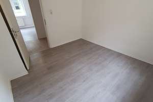 Großzügige 4-Zimmer-Wohnung in Kassel – ideal für WG, Berufstätige oder Familien! – Zentgrafenstraße 180, 34130 Kirchditmold, Kassel – Vorschaubild 6