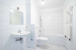 Provisionsfrei & preisreduziert! Villa mit 5 Einheiten in Hamburg-Blankenese. – Schenefelder Landstraße 43, 22587 Blankenese, Hamburg – Vorschaubild 9