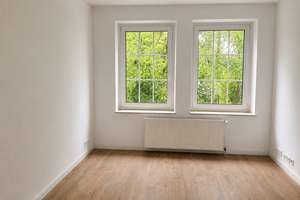 Lichtdurchflutete 3,5-Zimmer-Altbauwohnung mit hochwertiger Einbauküche – Herderstraße 64, 42327 Vohwinkel, Wuppertal – Vorschaubild 2