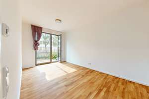 Exklusive Erdgeschosswohnung mit ca. 45 m² Wohn-/Essbereich und zwei Terrassen in Berlin-Mitte – Die vollständige Adresse der Immobilie erhältst du vom Anbieter., 10179 Mitte (Ortsteil), Berlin – Vorschaubild 1