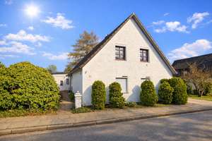 Solides EFH mit Anbau, Wellnessbad, 600qm Grundstück - mit Gestaltungsspielraum