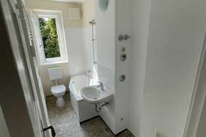 Charmante 3-Zimmer-Wohnung mit Balkon und Dielenboden in sonniger Lage des Kissingen-Viertels – Retzbacher Weg 65, 13189 Berlin – Vorschaubild 6