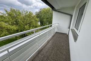 Schöne Wohnung - für Sie renoviert - 3 Zi.-Whng. - Wannenbad - Balkon - Duisburg Rheinhausen – Händelstraße 13, 47226 Rheinhausen-Mitte, Duisburg – Vorschaubild 8