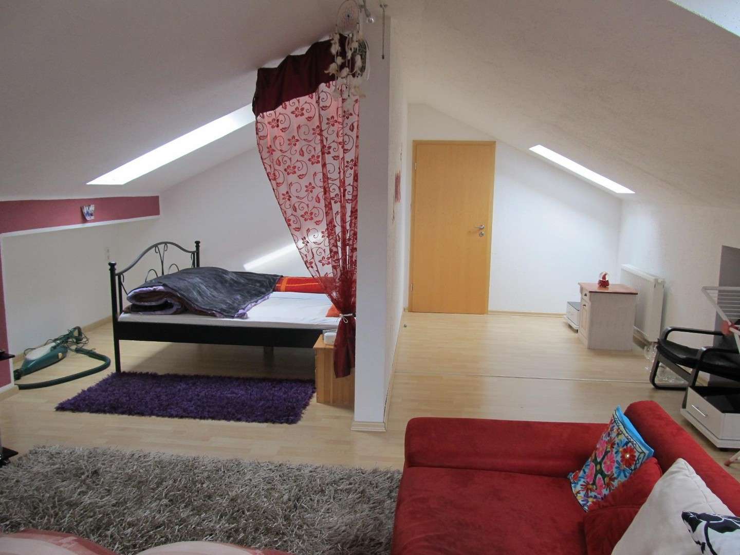 Immobilie in Hohenroda - Einfamilienhaus - ländlich, ruhig, geräumig mit Garten und Garage - Bild 1