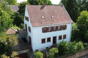KL-Lämmchesberg - Großzügiges Wohnhaus mit schönem Eigentumsgrundstück 
in bester Wohnlage
 – Die vollständige Adresse der Immobilie erhältst du vom Anbieter., 67663 Lämmchesberg-Universitätswohnstadt, Kaiserslautern – Vorschaubild 1