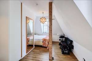 Möbliert: Altbauwohnung zur Miete in urbaner Wohnlage  – Die vollständige Adresse der Immobilie erhältst du vom Anbieter., 80636 Sankt Vinzenz, München – Vorschaubild 3