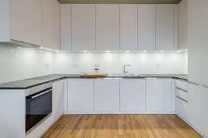 2 Balkone, TG & Aufzug: Lichtdurchflutete Neubauwohnung mit Südausrichtung im Nollendorfkiez – Else-Lasker-Schüler-Straße 6, 10783 Schöneberg, Berlin – Vorschaubild 6