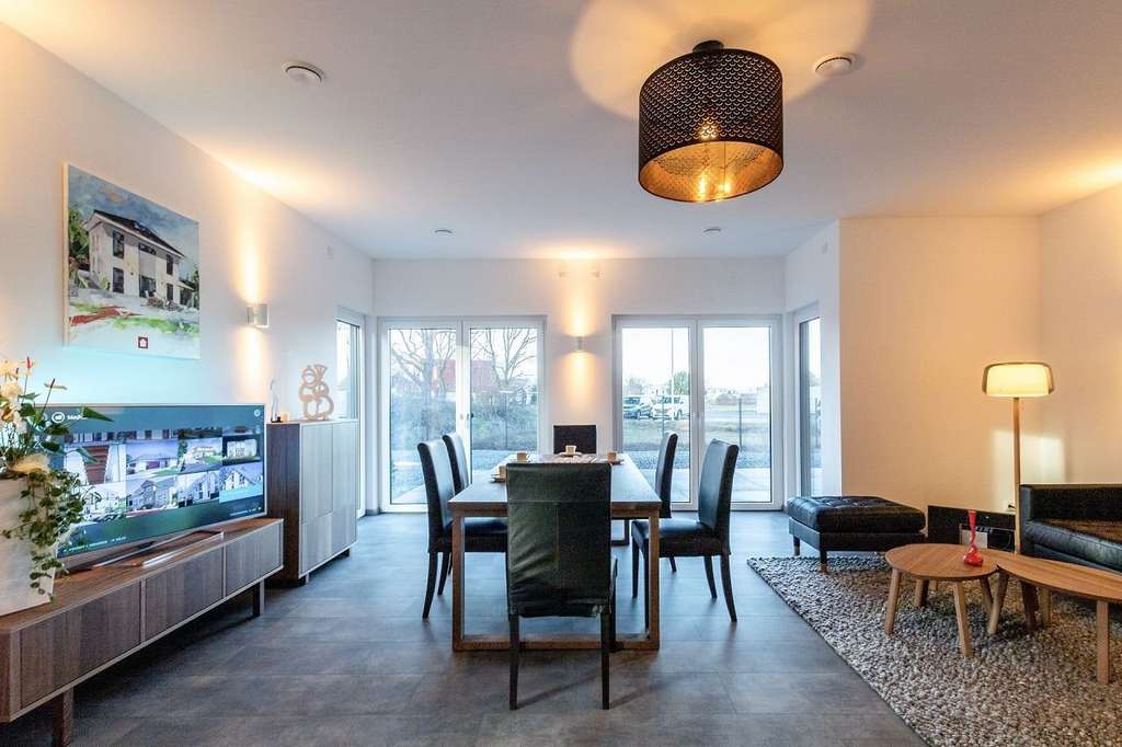 Immobilie in Schwenningen - Exklusiv & modern: Ein Haus, das Ihre Erwartungen übertrifft! - Bild 4