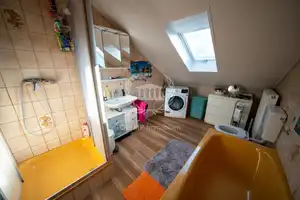 RESERVIERT!: Familienidylle in Nittendorf: Einfamilienhaus mit Garten und Umbaupotenzial! – Regensburg (Kreis) – Vorschaubild 23