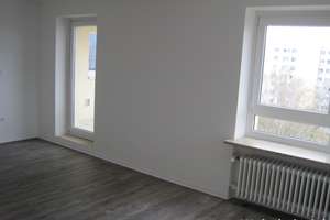 Perfekt für Familien! Renovierte 3-Zimmer-Wohnung mit Balkon! – Rheinbergerstr. 19, 85057 Nordwest, Ingolstadt – Vorschaubild 5