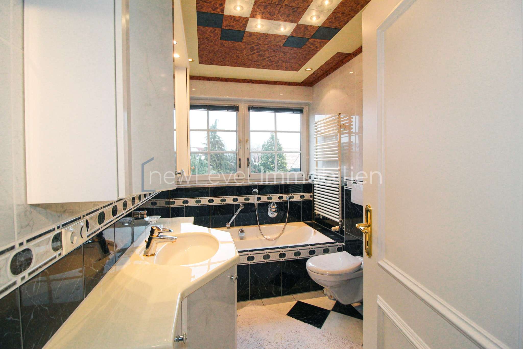 Immobilie in Apfeltrach - Wunderschönes Zweifamilienhaus mit gehobener Ausstattung - Bild 1