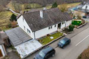 Frei stehendes Einfamilienhaus in Waldrandlage! – Enzkreis – Vorschaubild 1