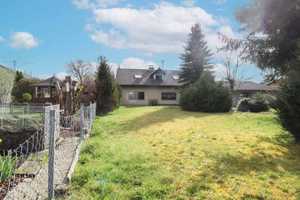 Charmantes Sanierungsprojekt: Einfamilienhaus mit Doppelgarage auf großzügigem 1050 m² Grundstück – Tuttlingen (Kreis) – Vorschaubild 3