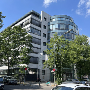 Modernes Bürogebäude in 1A City West Lage zw. Zoo & Savignyplatz!