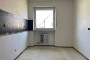 Aufgeteiltes, gepflegtes Dreifamilienhaus zu verkaufen – Die vollständige Adresse der Immobilie erhältst du vom Anbieter., 86179 Haunstetten-Nord, Augsburg – Vorschaubild 9