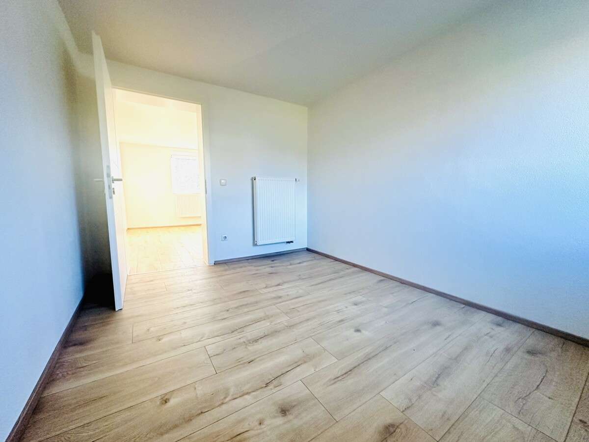 Immobilie in Simbach - Modern sanierte Doppelhaushälfte - Wohnkomfort auf drei Ebenen - Bild 0