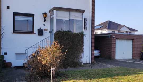 Bild von Solides Reihenendhaus mit  Garage und Carport in guter und ruhiger Lage in Alt- Garbsen