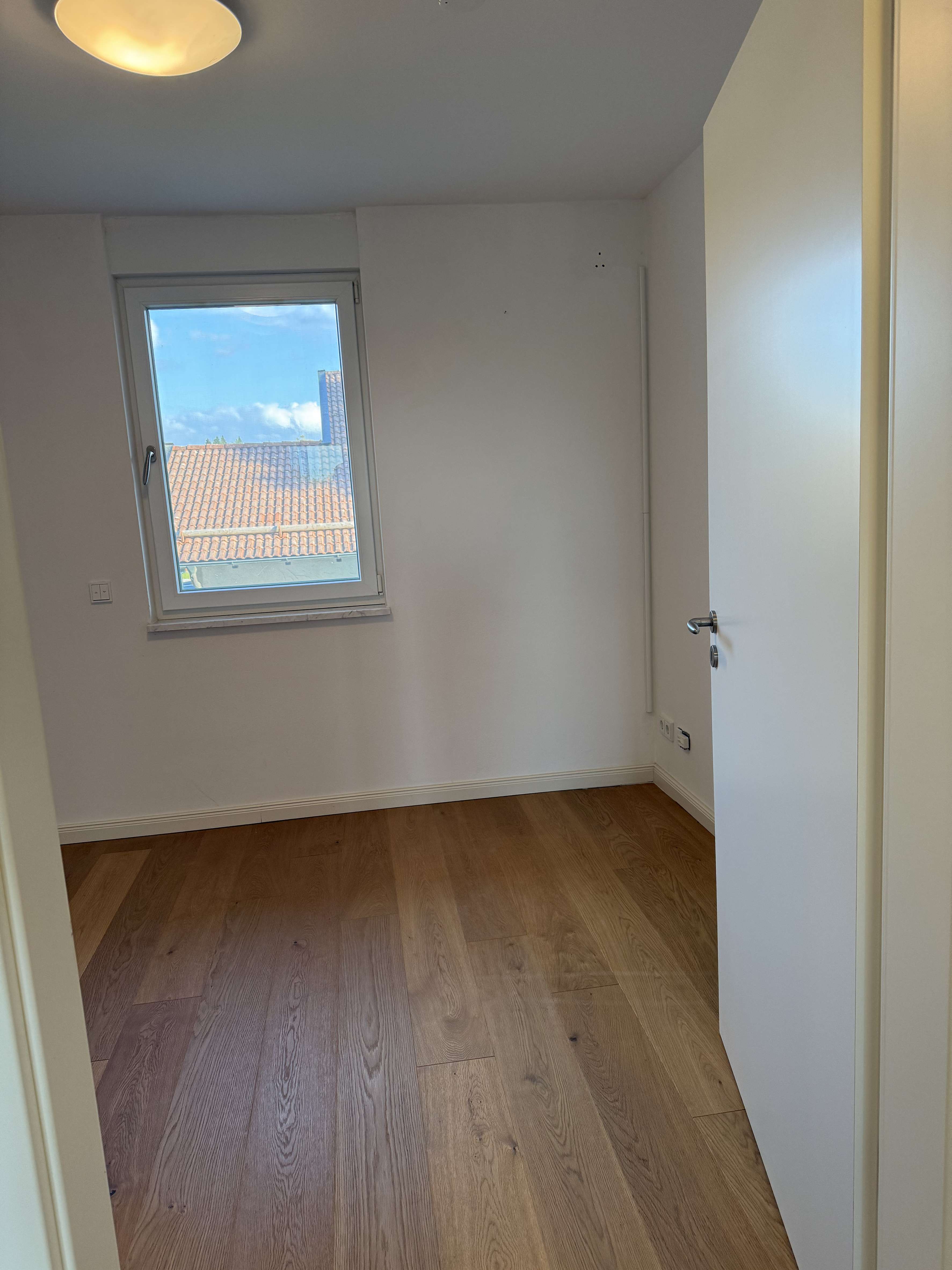 Immobilie in Grabenstätt - Chiemseenähe! Exklusive 3-Zimmer-Wohnung mit Bergblick und großer Terrasse - Bild 1