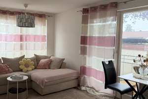 Helle 2-Zimmer-Wohnung mit Balkon, Einbauküche und zwei Stellplätzen – 71126 Gäufelden – Vorschaubild 3