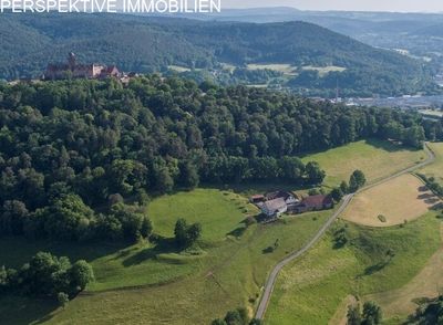 Historisches Hofgut in idyllischer Alleinlage mit weitläufigen Ländereien -  älter als die Stadt Bre