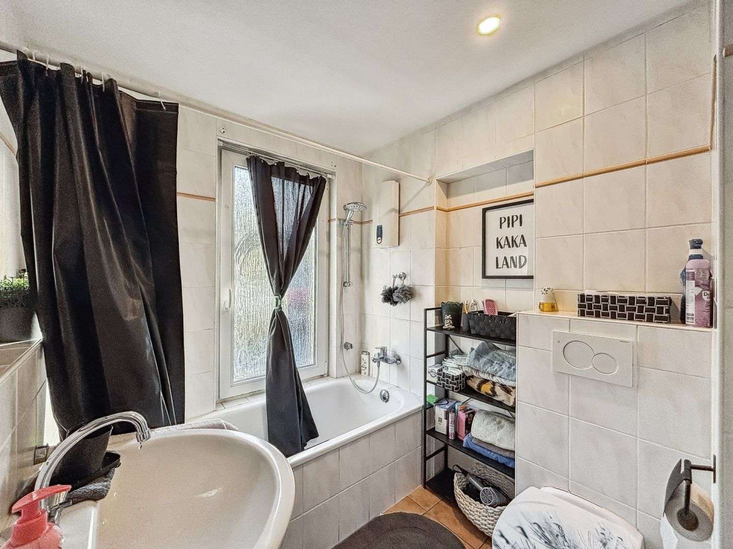 Immobilie in Simmerath - Solide Kapitalanlage: Leben, wo andere Urlaub machen - 3-Familienhaus in Simmerath-Woffelsbach - Bild 1