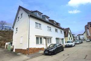 Einfamilienhaus mit Einliegerwohnung (linke DHH) in guter Lage von S-Zuffenhausen  – Die vollständige Adresse der Immobilie erhältst du vom Anbieter., 70435 Zuffenhausen-Mönchsberg, Stuttgart – Vorschaubild 2