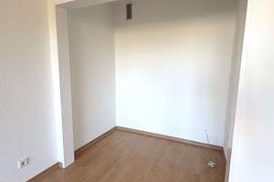 1-Zimmer Wohnung mit Balkon in Heepen zu vermieten! – Hillegosser Str. 68, 33719 Heepen, Bielefeld – Vorschaubild 2