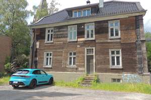 SANIERUNGSBEDÜRFTIGE DENKMALGESCHÜTZTE VILLA IN ZENTRALER LAGE VON SOLINGEN MIT 459 m² GRUNDSTÜCK – Kölner Straße 10, 42651 Solingen-Mitte, Solingen – Vorschaubild 2