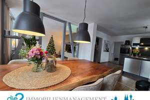 Modernes Einfamilienhaus mit PV-Anlage, Pool, Kamin, EBK und 3 Bädern!