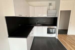 1. Etage: 3 Zimmer, Balkon, Top-Einbauküche *TV geschenkt* – Wolgograder Allee 62, 9123 Hutholz, Chemnitz – Vorschaubild 4