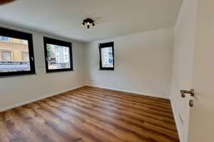 15qm Zimmer Warmmiete - Fussbodenheizung – WiFi – Böblingerstr. 161, 70199 Heslach, Stuttgart – Vorschaubild 1