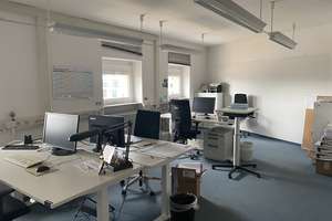 * GEWERBEOBJEKTE ZUR MIETE – FLEXIBLE NUTZUNG AUF CA. 1.915 m² FLÄCHE IN BESTLAGE VON KARLSRUHE * – Die vollständige Adresse der Immobilie erhältst du vom Anbieter., 76133 Weststadt, Karlsruhe – Vorschaubild 8