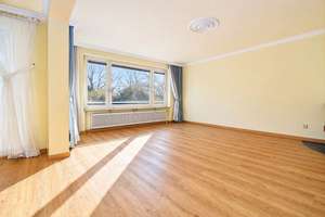 Viel Platz zum Ankommen: Tolle 4-Zimmer-Wohnung mit Süd-Balkon und TG-Stellplatz in HH-Poppenbüttel! – Die vollständige Adresse der Immobilie erhältst du vom Anbieter., 22399 Poppenbüttel, Hamburg – Vorschaubild 7