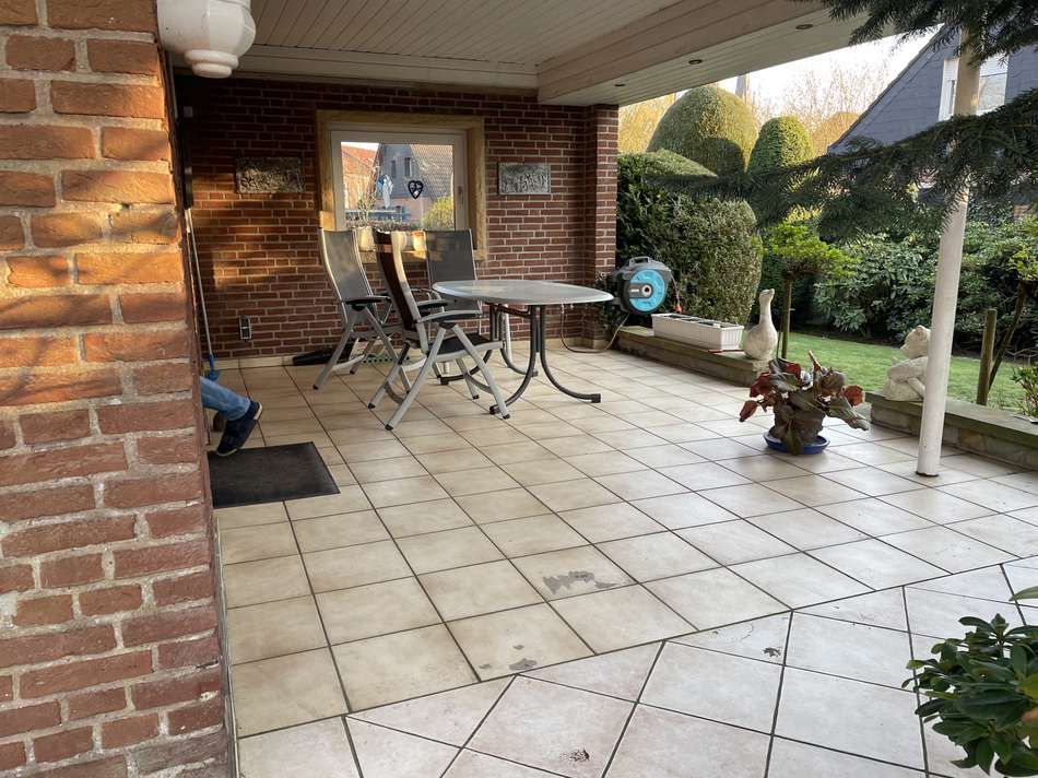 überdachte Terrasse