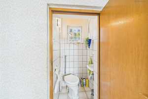 **Charmantes Einfamilienhaus in sehr guter Wohnlage mit schönem Gartenbereich, Garage, Balkon, uvm.* – Donnersbergkreis – Vorschaubild 9