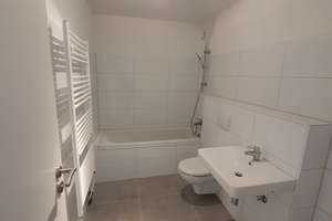Zentrale, moderne City-Oase! 3 Zimmer-Whg mit Einbauküche & Balkon, optional Parkplatz – R4 2, 68161 Innenstadt/Jungbusch, Mannheim – Vorschaubild 4