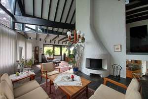 Architektenvilla in Split-Level-Bauweise!