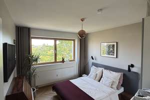 Lichtdurchflutete 4-Zimmer-Parkwohnung mit Balkon, Aufzug & Sauna im Haus. Ohne Makler. – Die vollständige Adresse der Immobilie erhältst du vom Anbieter., 10967 Neukölln (Ortsteil), Berlin – Vorschaubild 8
