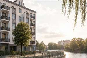 Vermietete Altbauwohnung in Berlin-Moabit mit Spreeblick