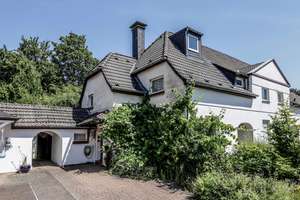 Idyllisches Reihenendhaus mit großem Garten und Potenzial in ruhiger Wohnlage von Bergerhausen  – Die vollständige Adresse der Immobilie erhältst du vom Anbieter., 45136 Bergerhausen, Essen – Vorschaubild 3