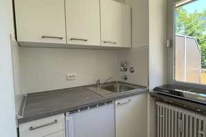 Modernisiertes 1-Zimmer-Apartment mit großzügiger Terrasse in Milbertshofen-Am Hart, München – Starenweg 6, 80937 München – Vorschaubild 5