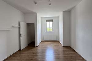 kernsaniert - 3 Zi - Dachterrasse - EBK - HN Süd - über den Dächern der Stadt – WIlhelmstraße 58, 74074 Heilbronn, Heilbronn – Vorschaubild 3