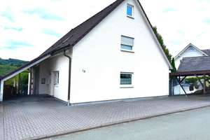 Einfamilienhaus mit ELW in Bestwig-Nuttlar – Die vollständige Adresse der Immobilie erhältst du vom Anbieter., 59909 Bestwig – Vorschaubild 3