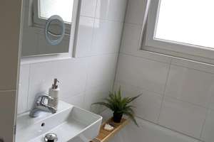 Schön geschnittene 2 Zimmer Wohnung mit großem Wintergarten und Balkon in zentraler Lage – Walkmühlstraße 25, 65195 Nordost, Wiesbaden – Vorschaubild 8