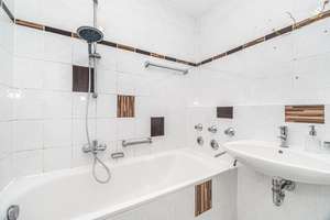 Property thumbnail 10