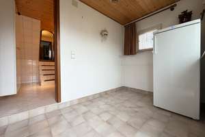 TOP-Preis...die Modernisierung kann starten.
4 Zimmer auf 131 m². Herrliches Grundstück.
Südstadt. – Die vollständige Adresse der Immobilie erhältst du vom Anbieter., 78050 Villingen, Villingen-Schwenningen – Vorschaubild 20